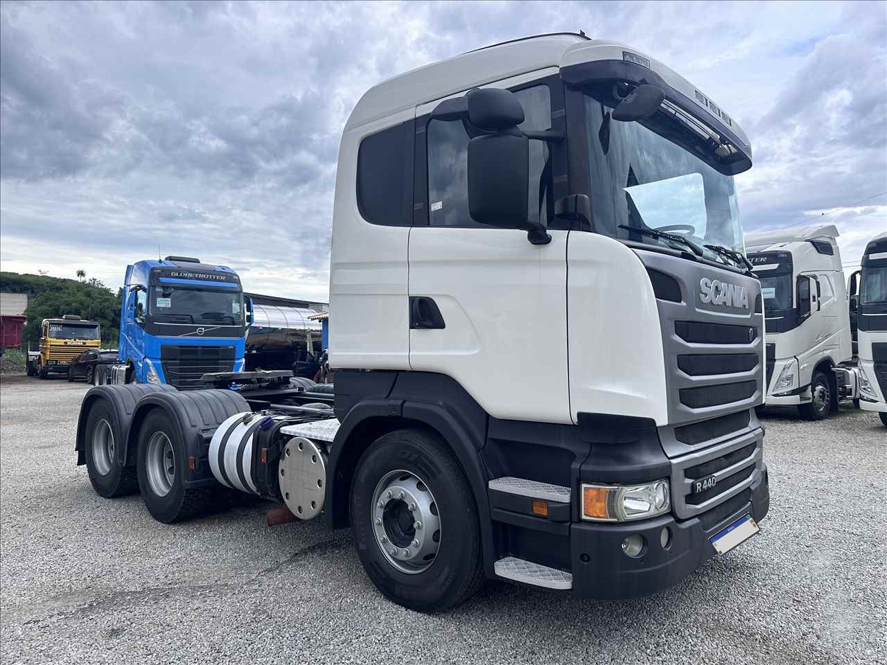 Scania R 440 6x4 – 2018 | Automático | 565.000 km