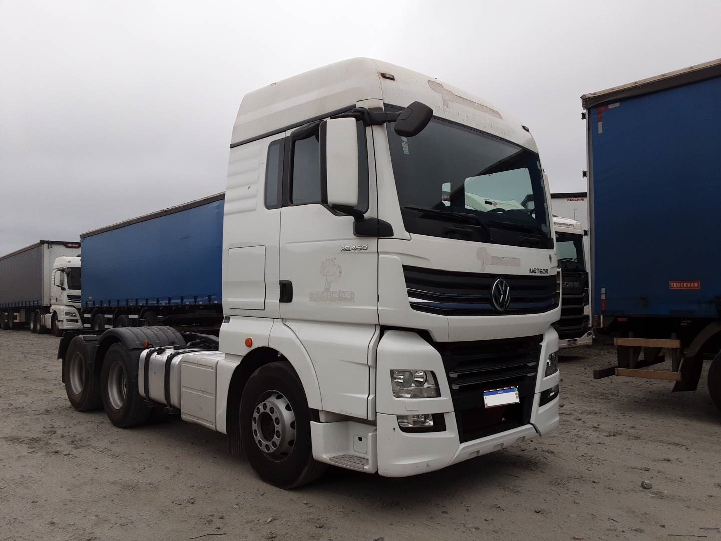 Volkswagen 28.460 Meteor 6x2 – 2022/2023 | Manual | 96.371 km