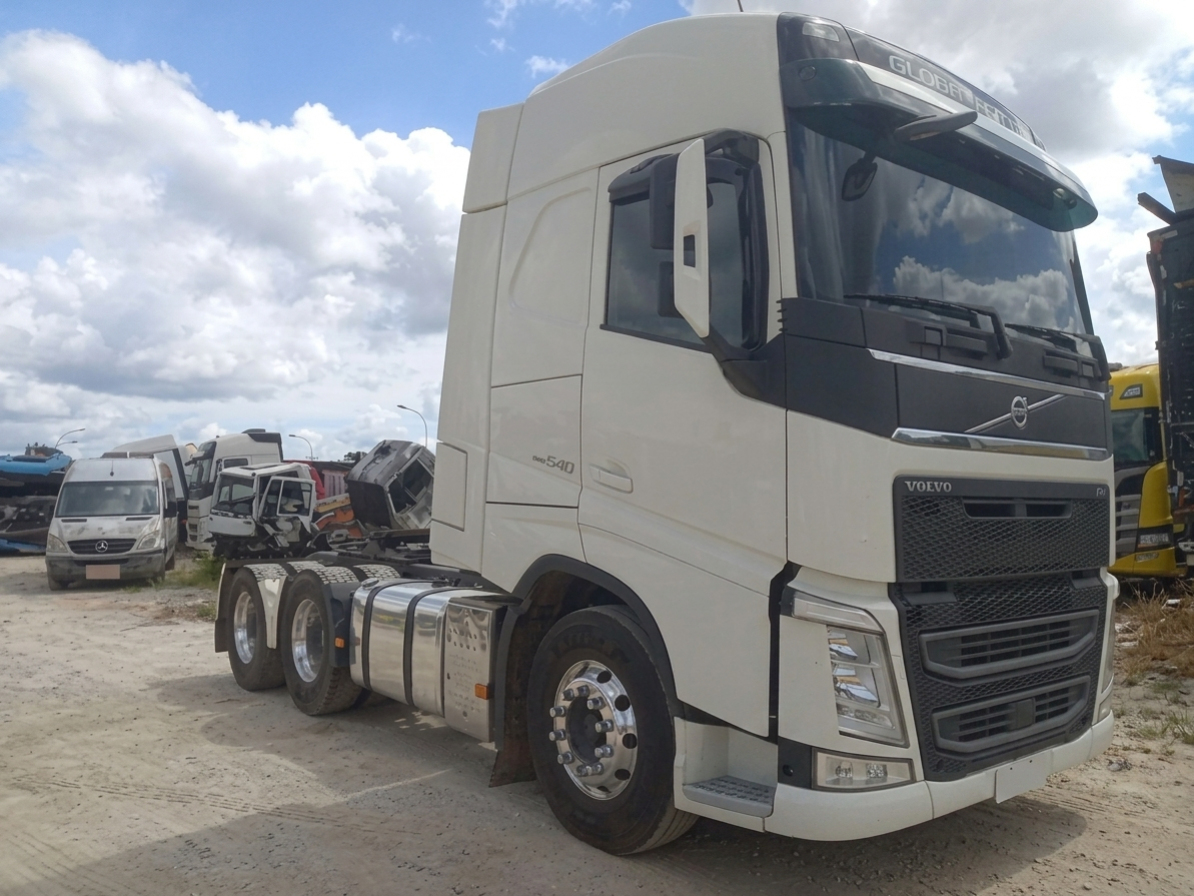 Volvo FH 540 6x4T – 2019/2020 | Automático | 493.507 km